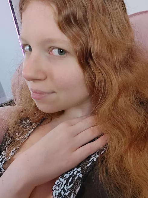 Hello there, let's have some fun 😊 Live now! (@mollieredhead) [chaturbate] posted by MollyRedhead