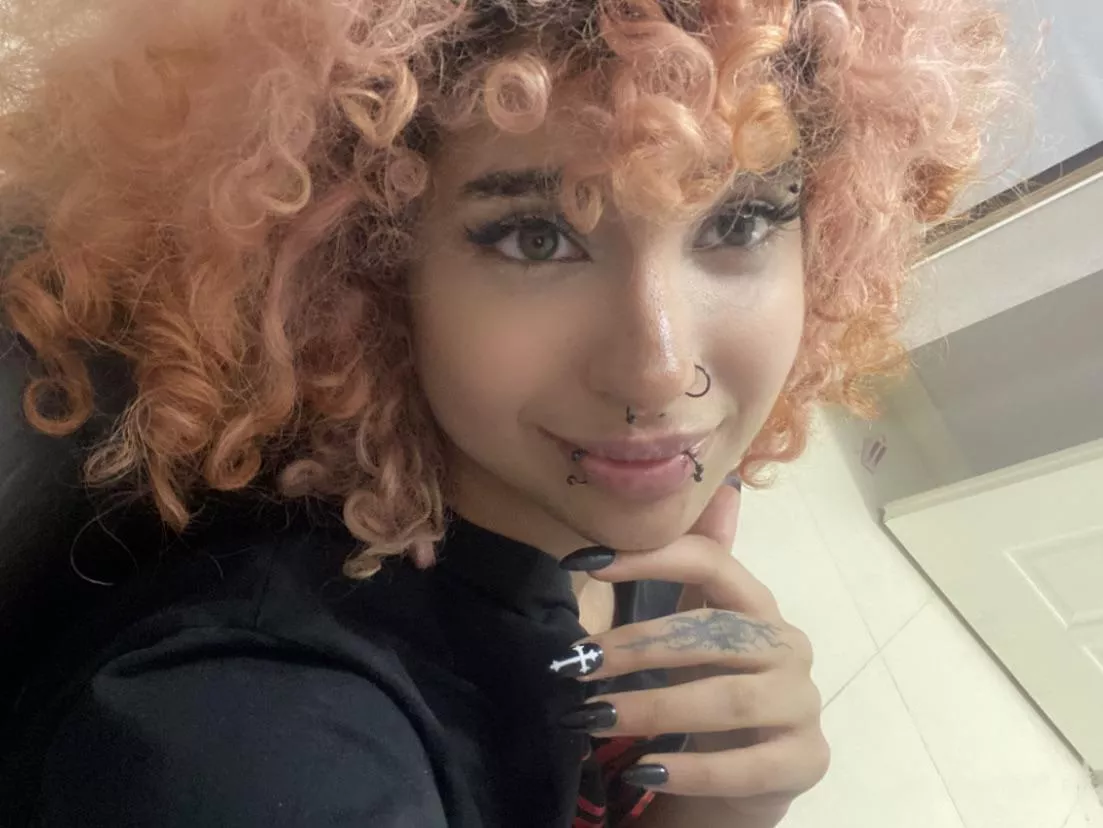 Hii posted by jadajede