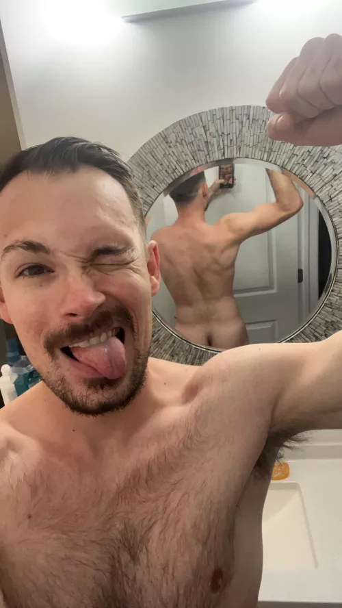 I guess the gym is working for my back by Zack_ariah