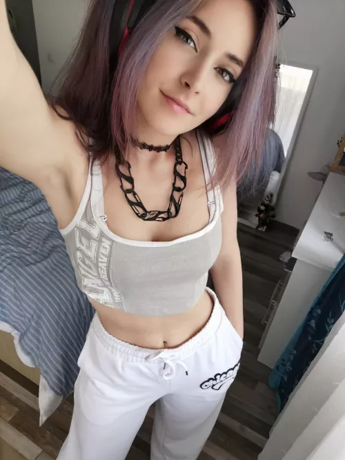 I'm ready to buy an ice-cream by miremi137