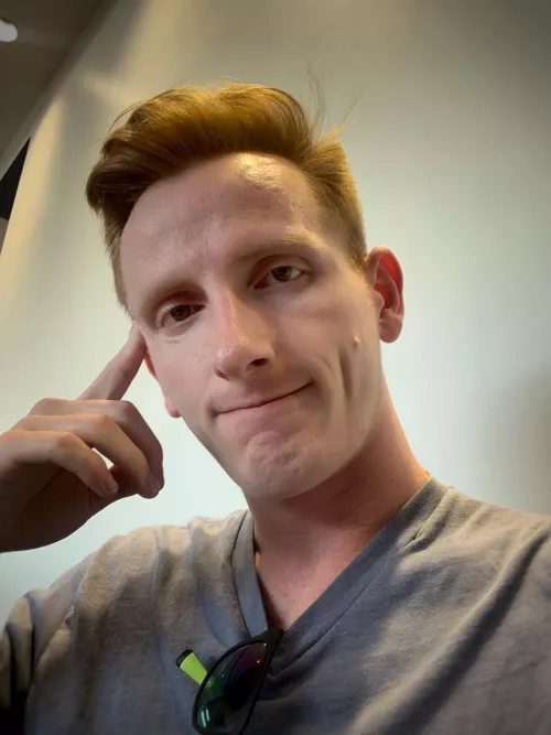 Killing time at the mechanic this morning, tell me what your plans are for the day! 🤔 by HeyHydrone