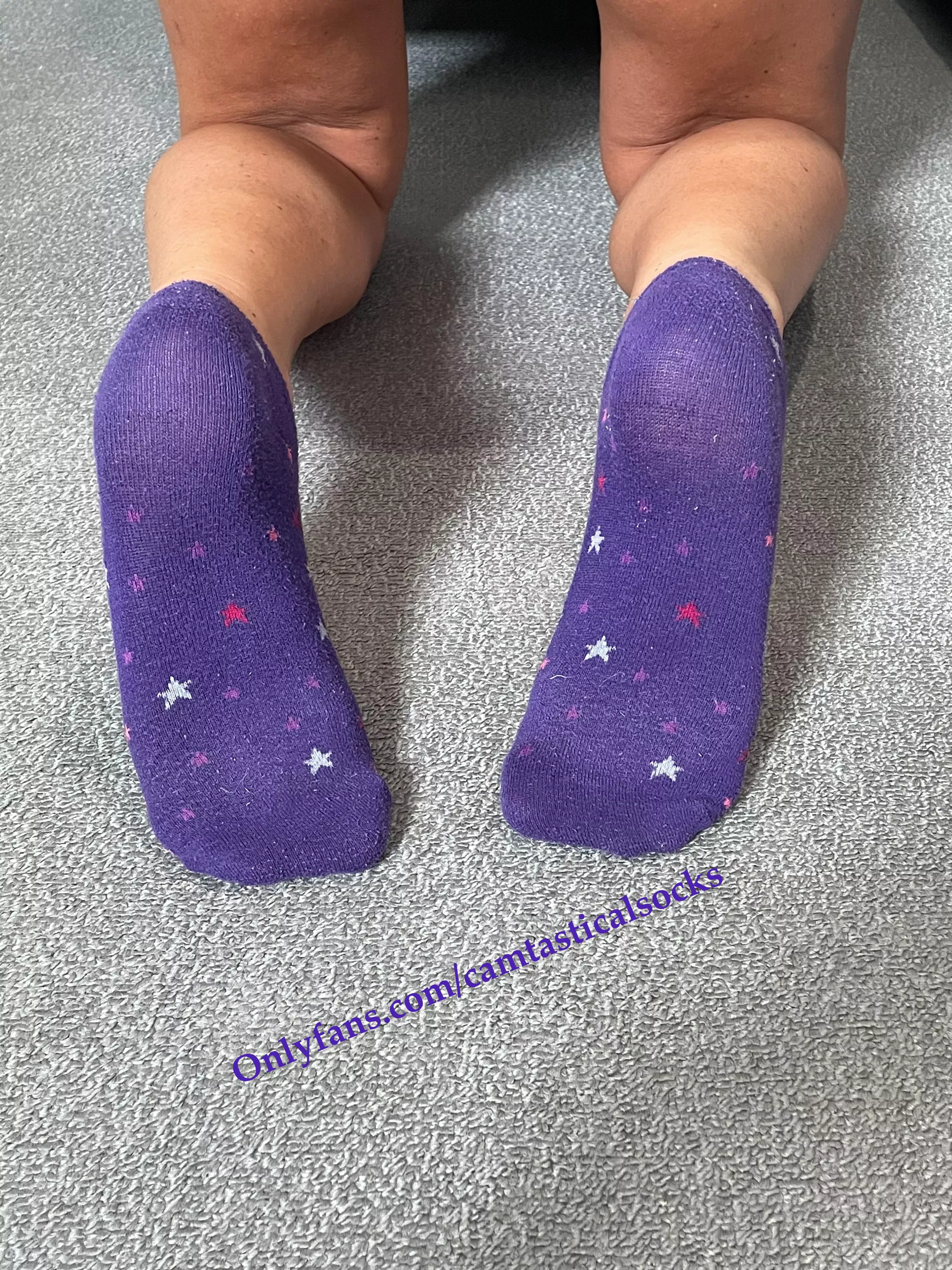 Purrrrrrrple Socks :) posted by camtasticalsocks