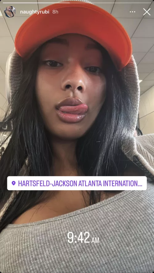 Rubi rose 🤤🤤 by FeelingField1