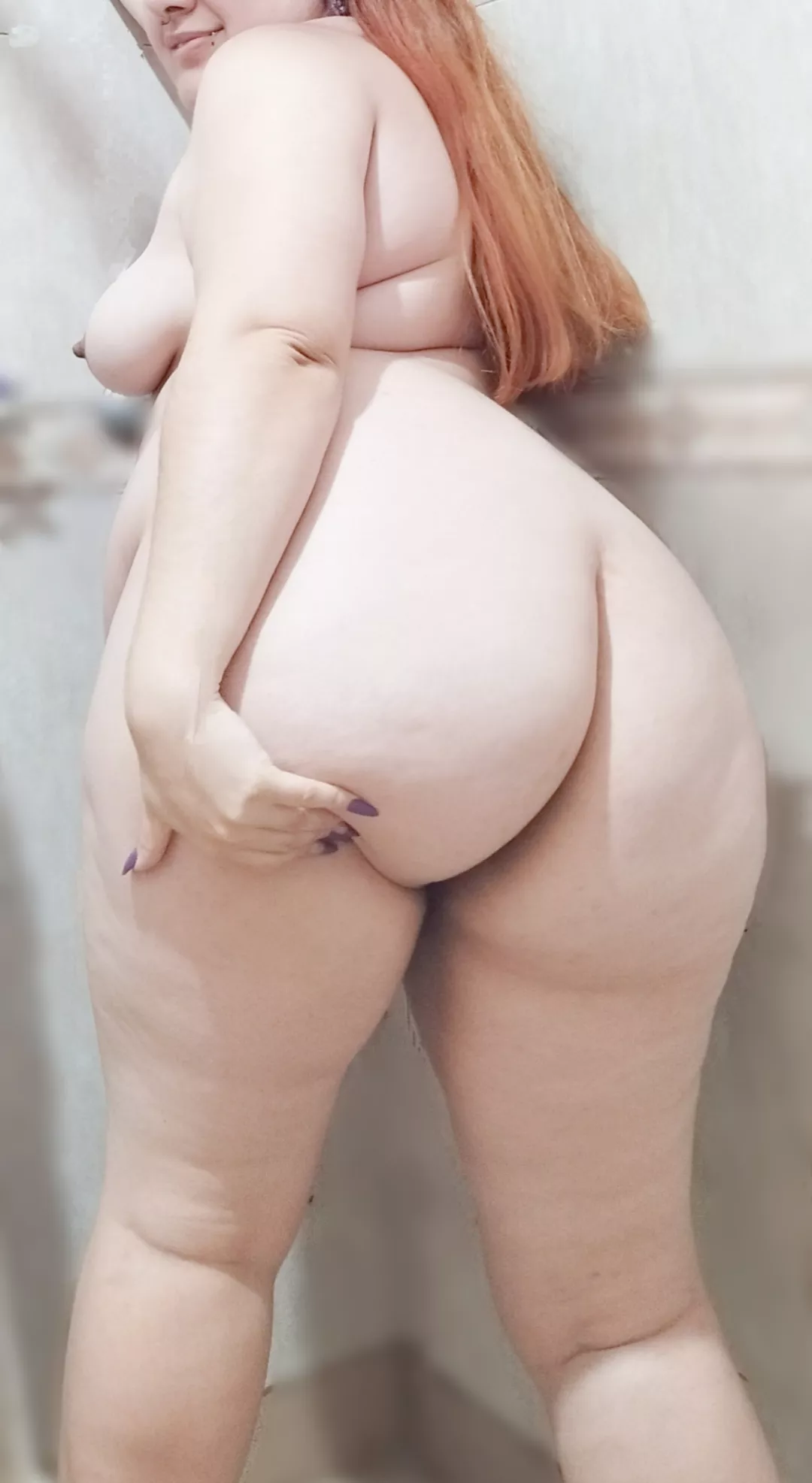 say hi if you wanna make my cheeks bounce posted by redhead_7u7