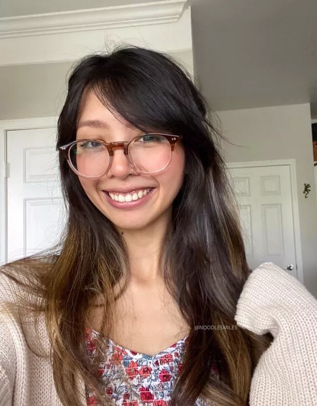 Sexy & dorky! posted by noodlesmile