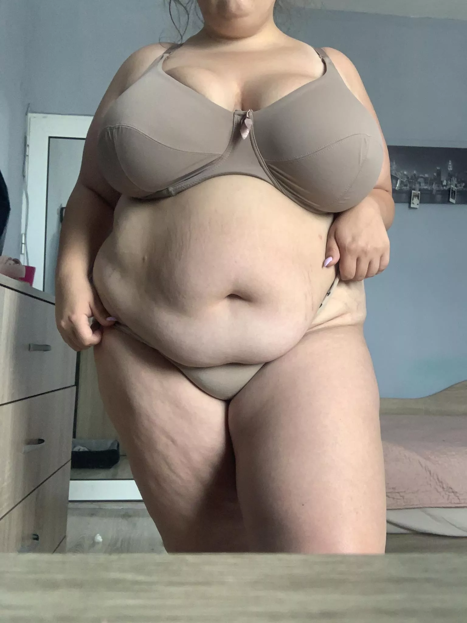 Smash or pass posted by Playful-Ad4493