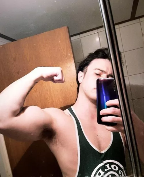 Smell daddy's armpits by Powerful_Maybe_9304