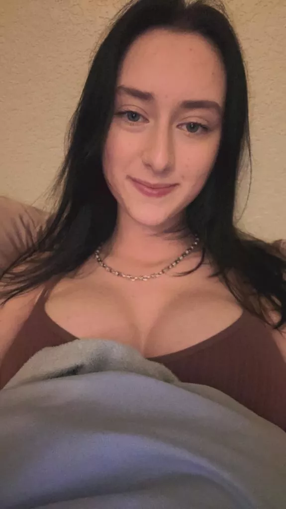 Someday my sleep pattern will catch up 💤 posted by orlagracey