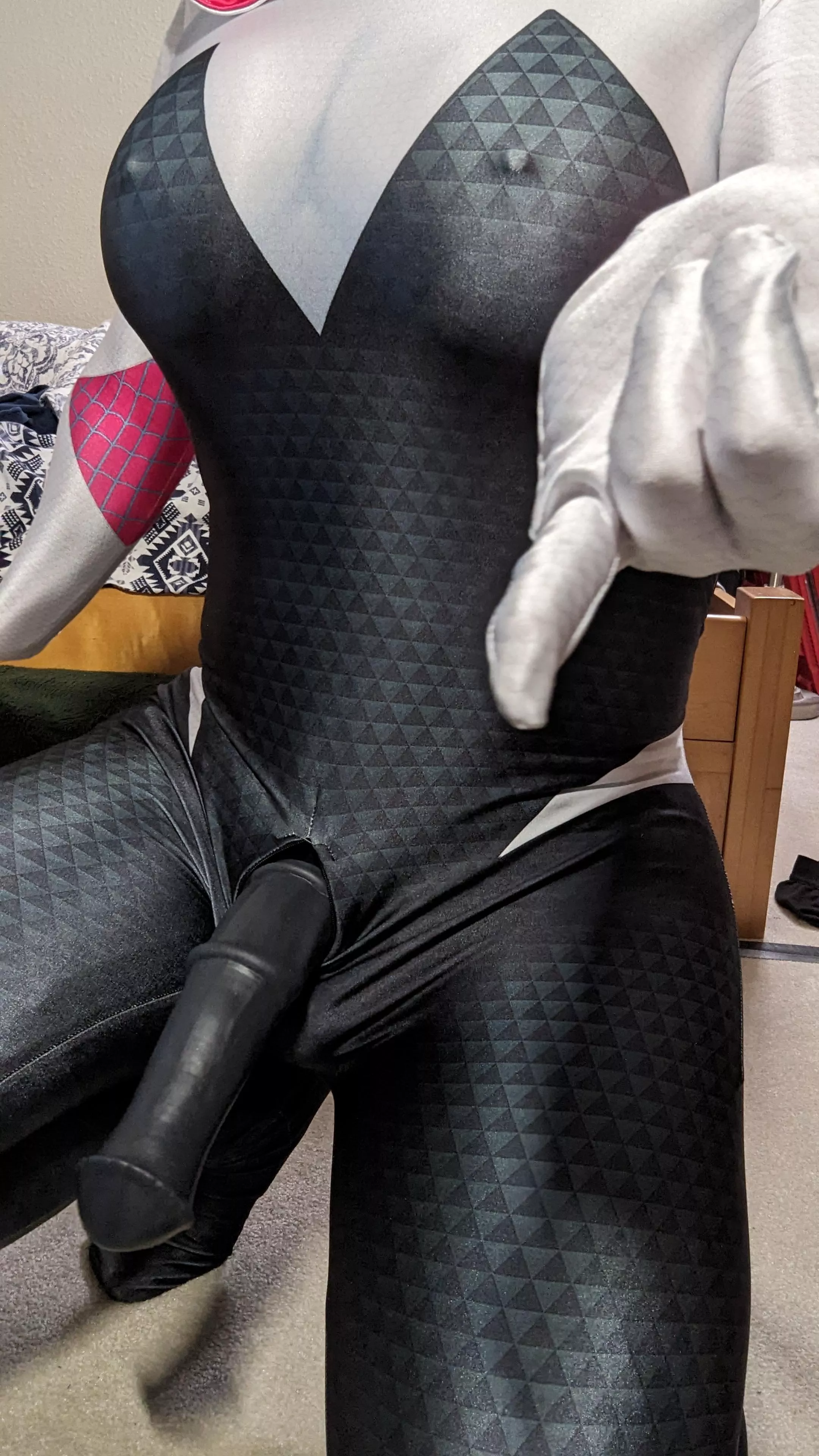 Spider-Gwen's packing a new ability thanks to the multiverse! [Ambush Toys Zweihander wearable] posted by Werehorsie