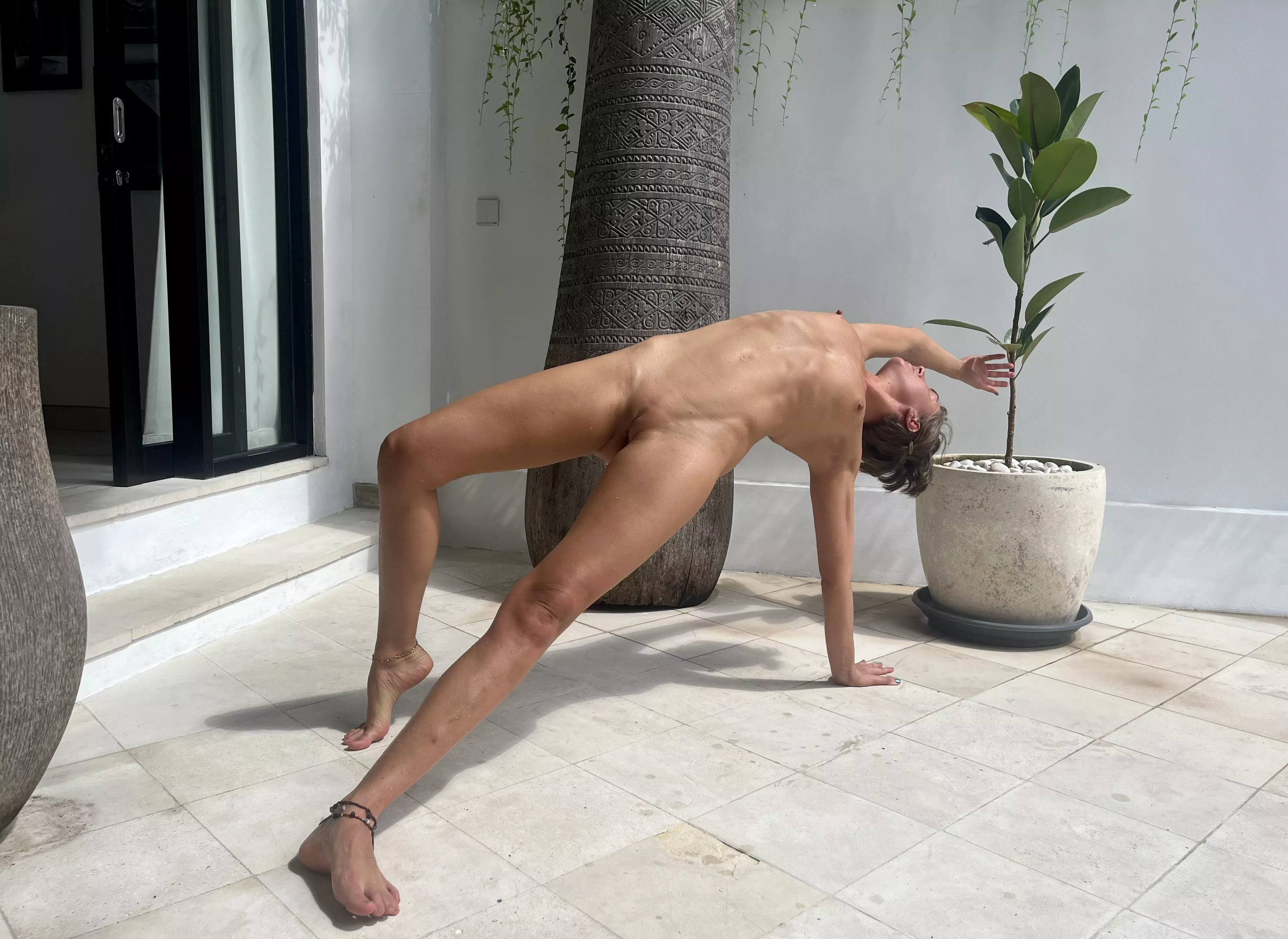 Taking in some ☀️ posted by chiaracolognola