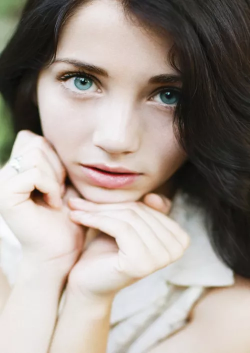 Those Beautiful Eyes by riparianIslamism