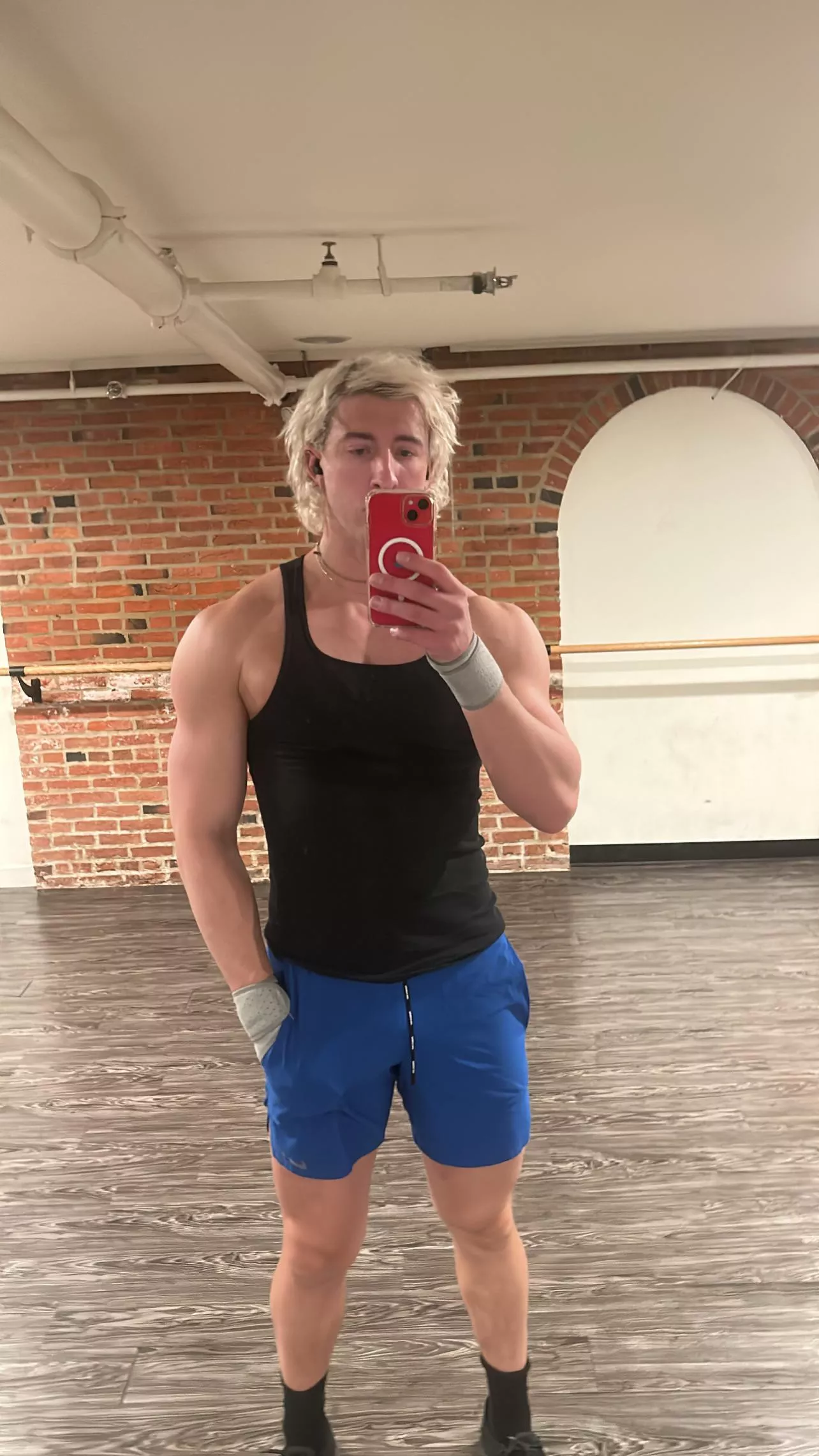 Whaddup (30) posted by corndogfriend