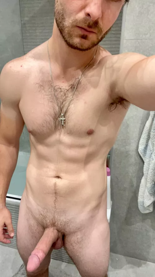 Who wants to get wet? by paradescarg