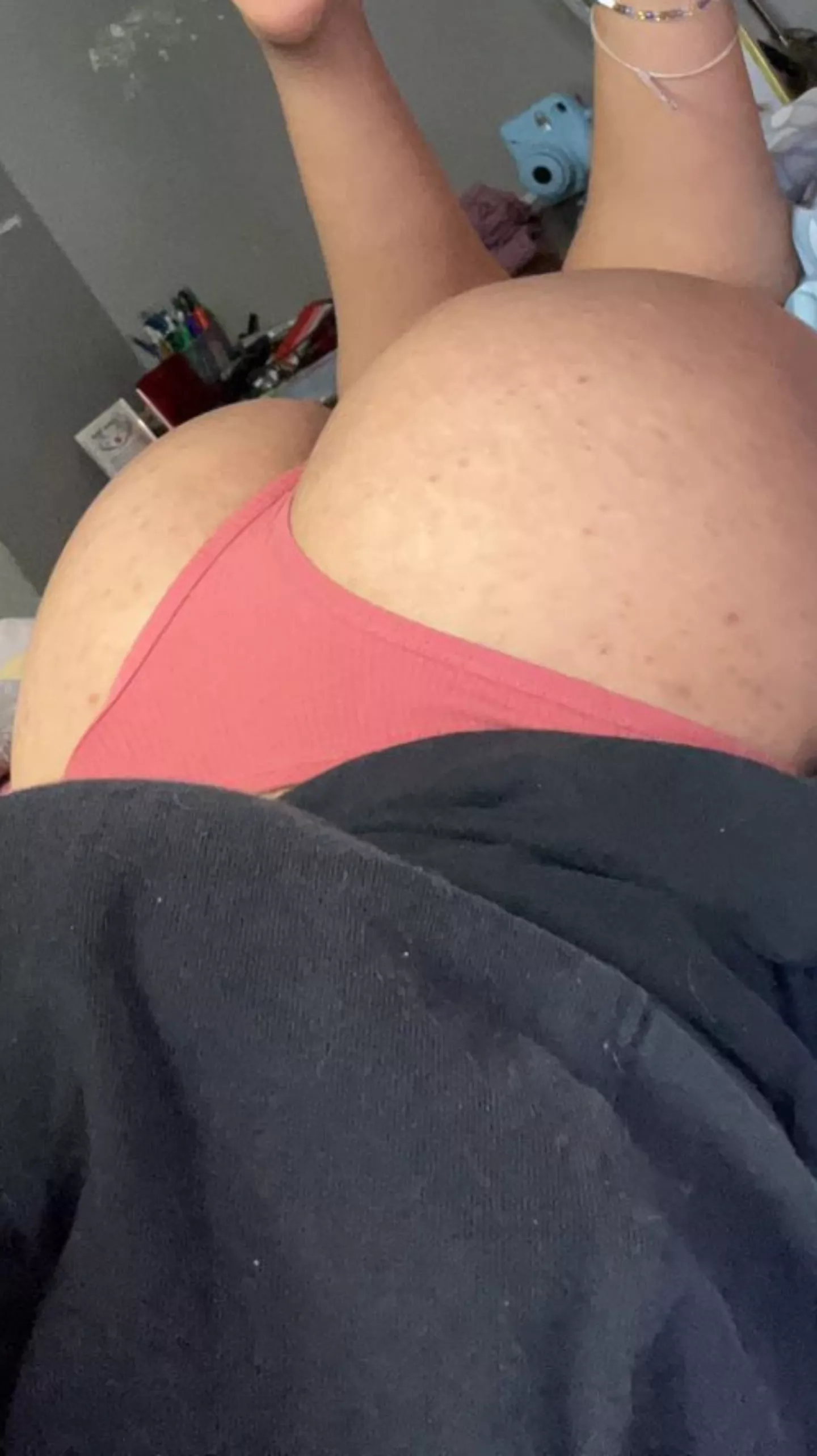 Would you smash? posted by Aheadburke521