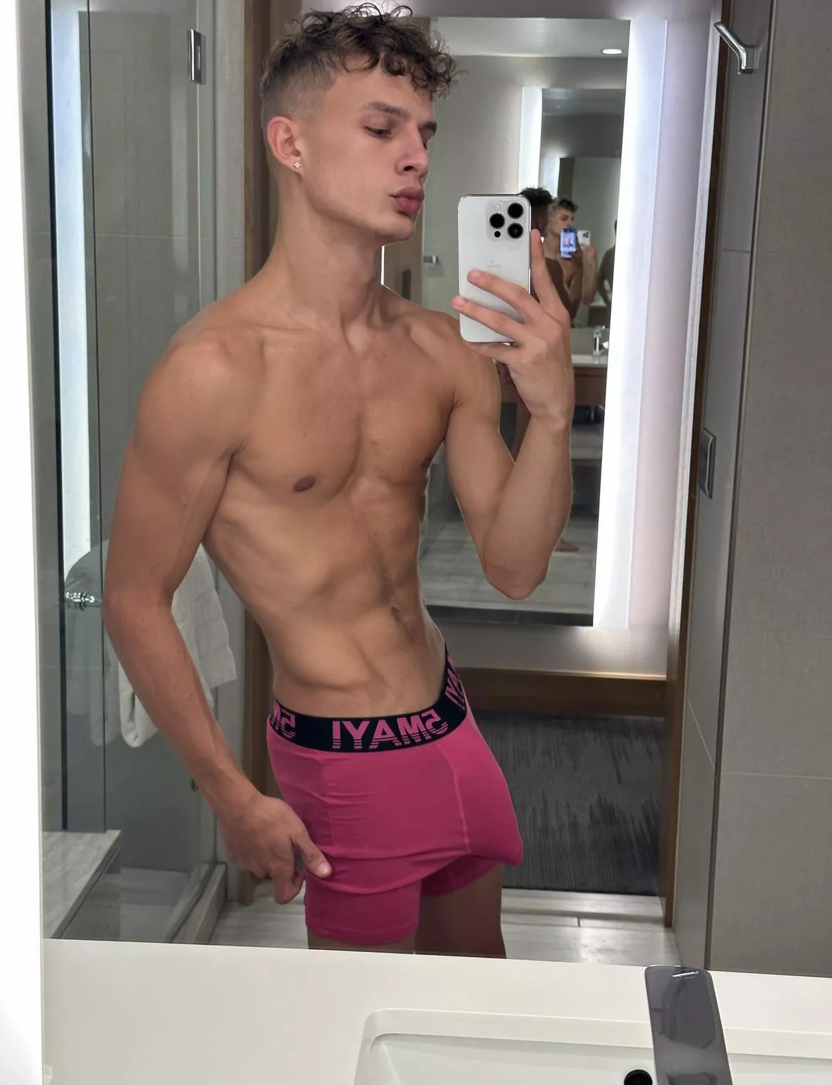 (18) hey can i send you nudes posted by goodluckgeniee