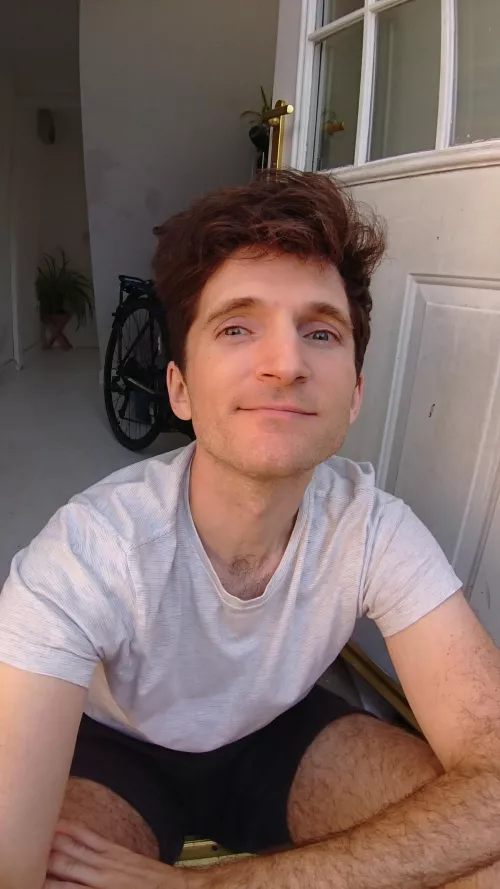 36 UK, anyone want to chat? by SuperMindcircus