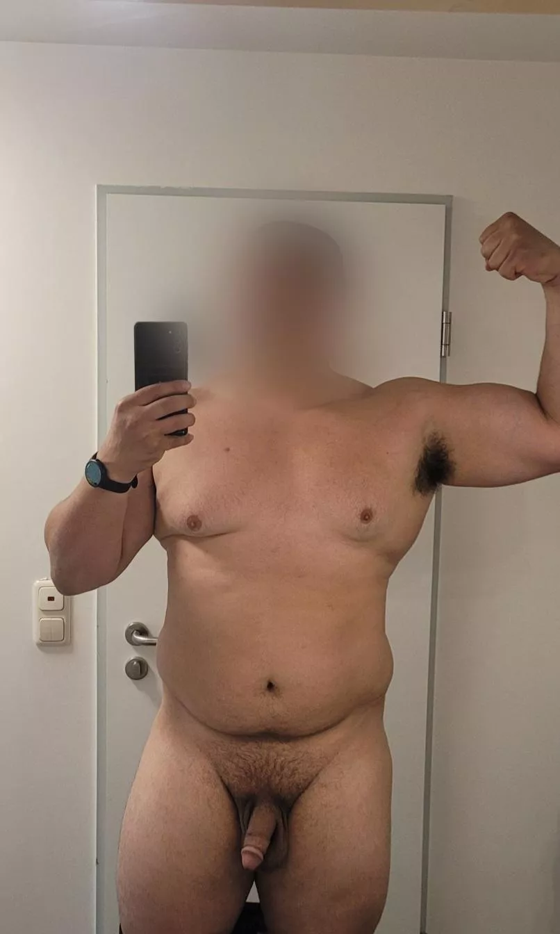 After a day of deadlifts, chest, and ar(m)s. Tomorrow is either back or legs. Which should it be? posted by bigdaddyforyou86