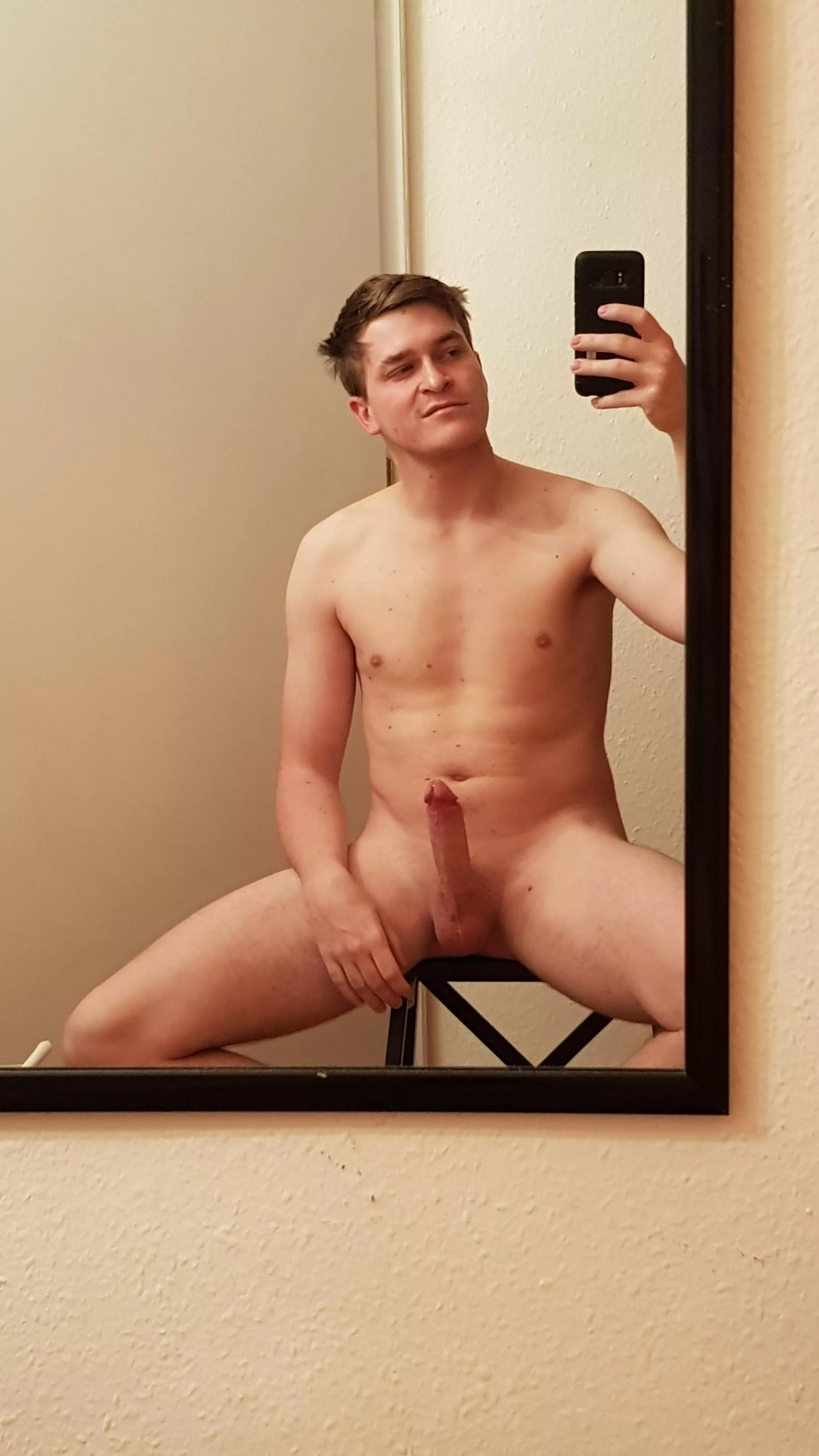 Anyone up? 🍆 posted by Giggelyyy