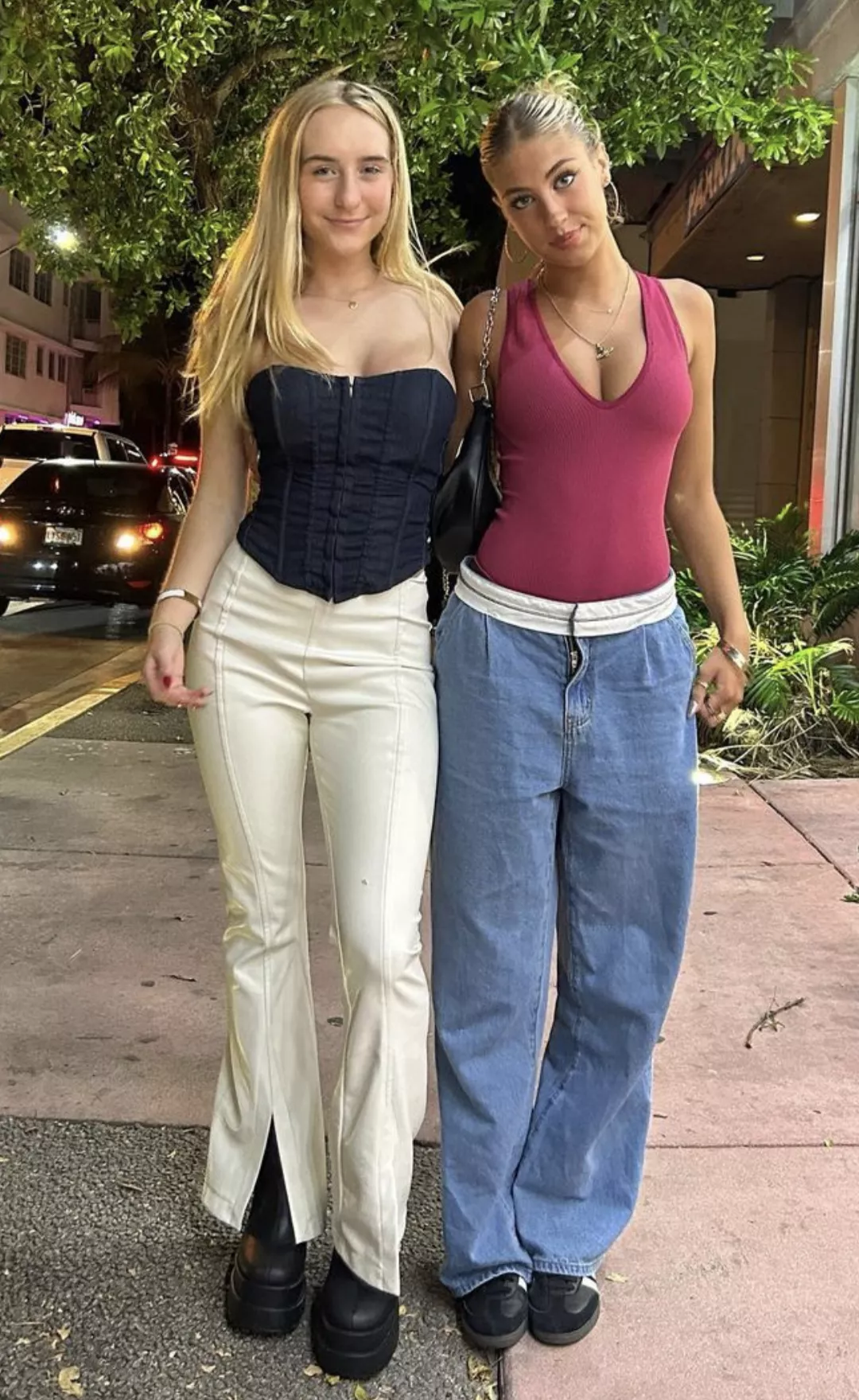 black or pink posted by Candyporncandyporn