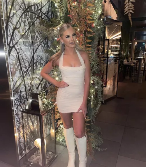 Cute outfit IUTR by ChristineBlossom