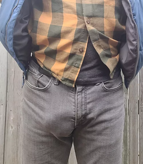 Dressed to the right by sixfivealive