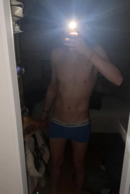 First post, kinda shy 🫣 by [deleted]