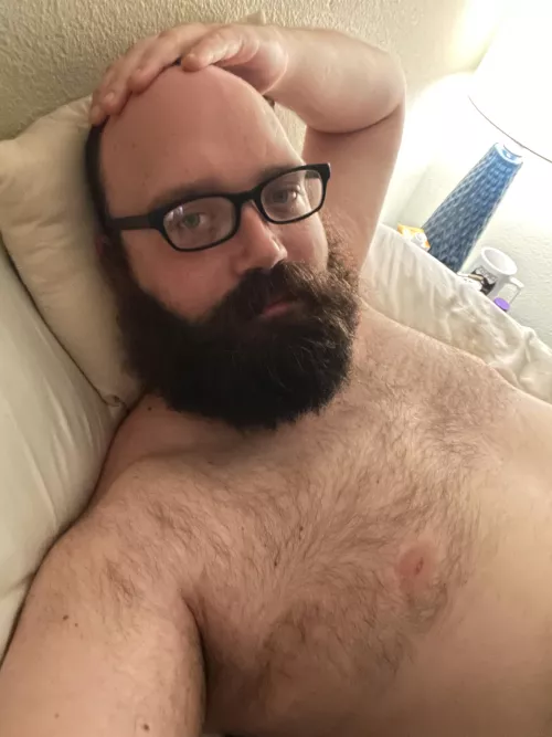 Free bear cuddles. by DMThoseCocks