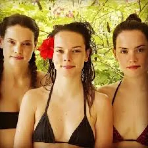 Has this been posted yet? Daisy Ridley and her Sisters. by Mulvers42