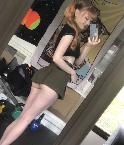 i <3 short skirts by pocketpixxie