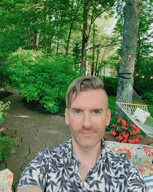 I ❤️ my backyard in the summer. by Laowai79