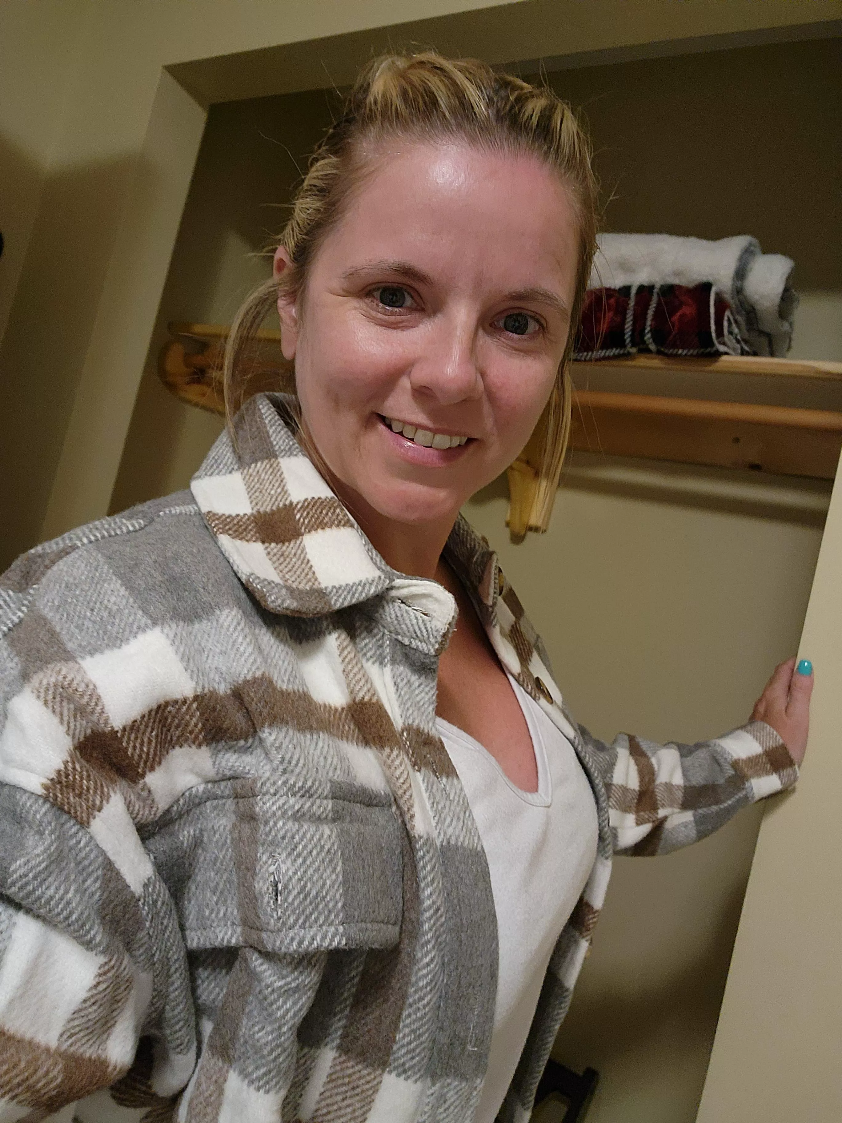 Im the hottest milf on reddit ;) posted by brynn-lewis