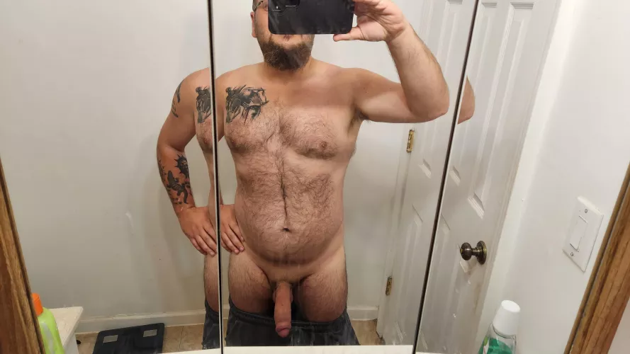 Just hanging out by thickandshort2008