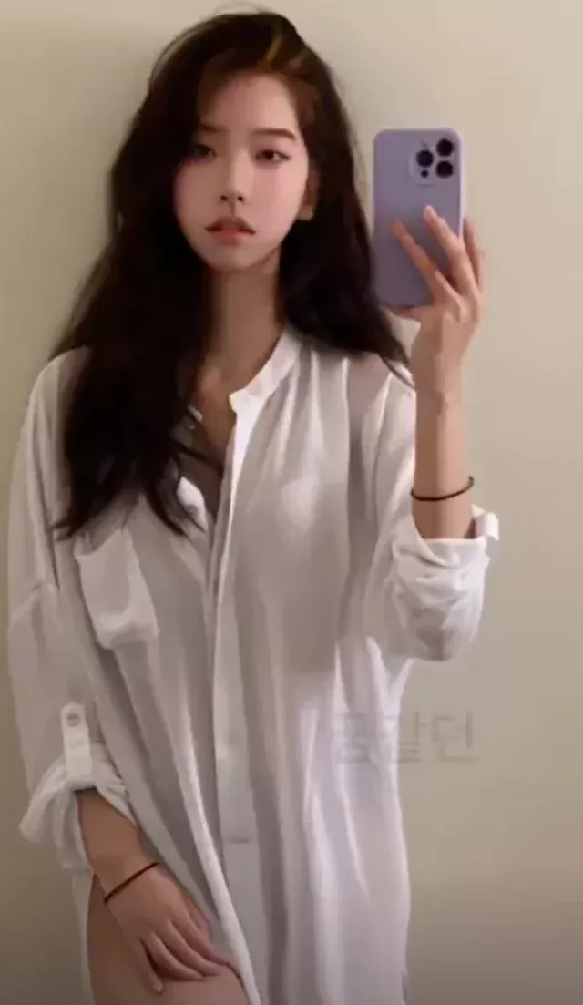 leggy posted by Used-Possession-626