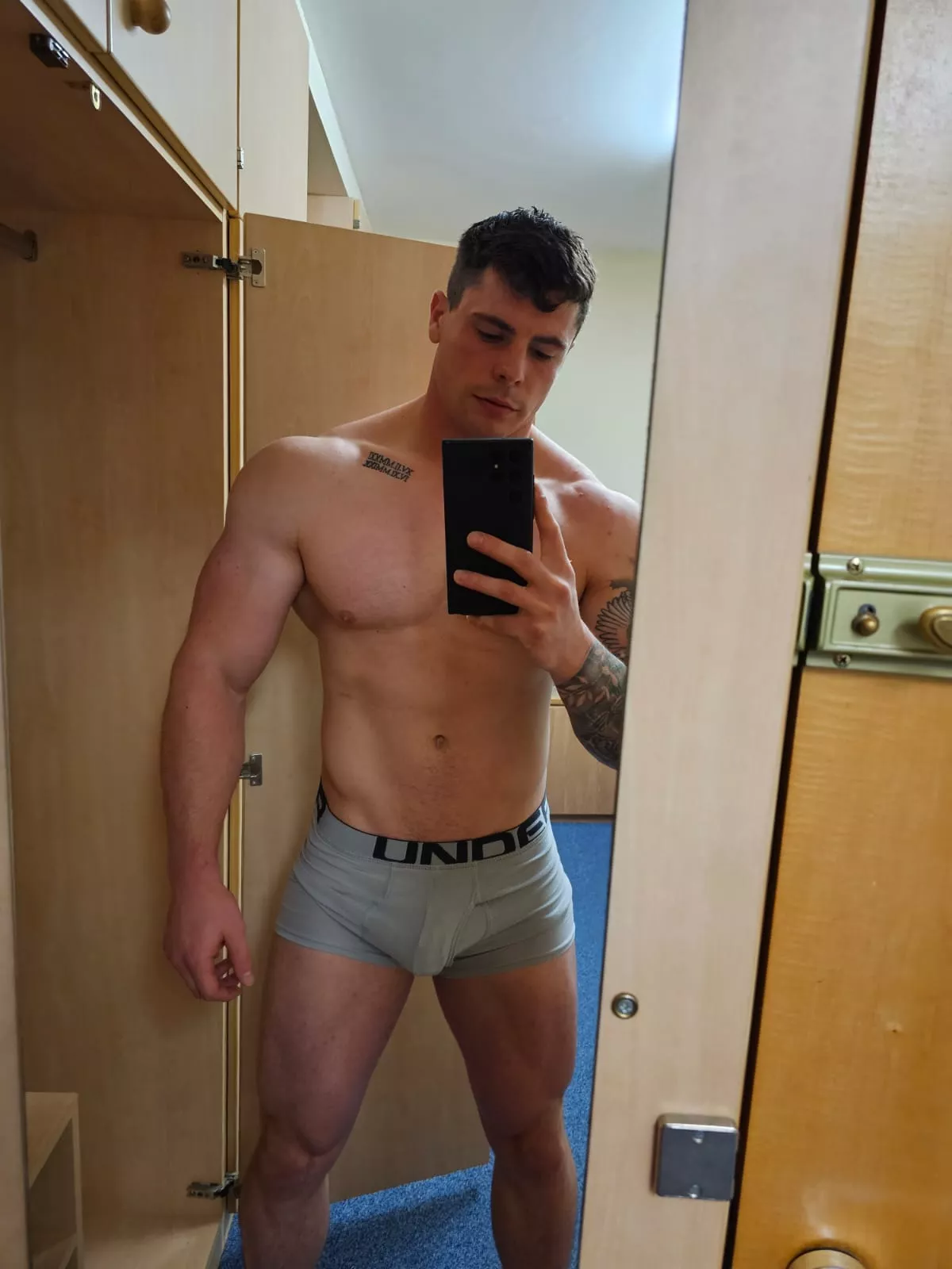 [M] always the toughest decision to bulk or to cut! posted by BeautifulJoke4692