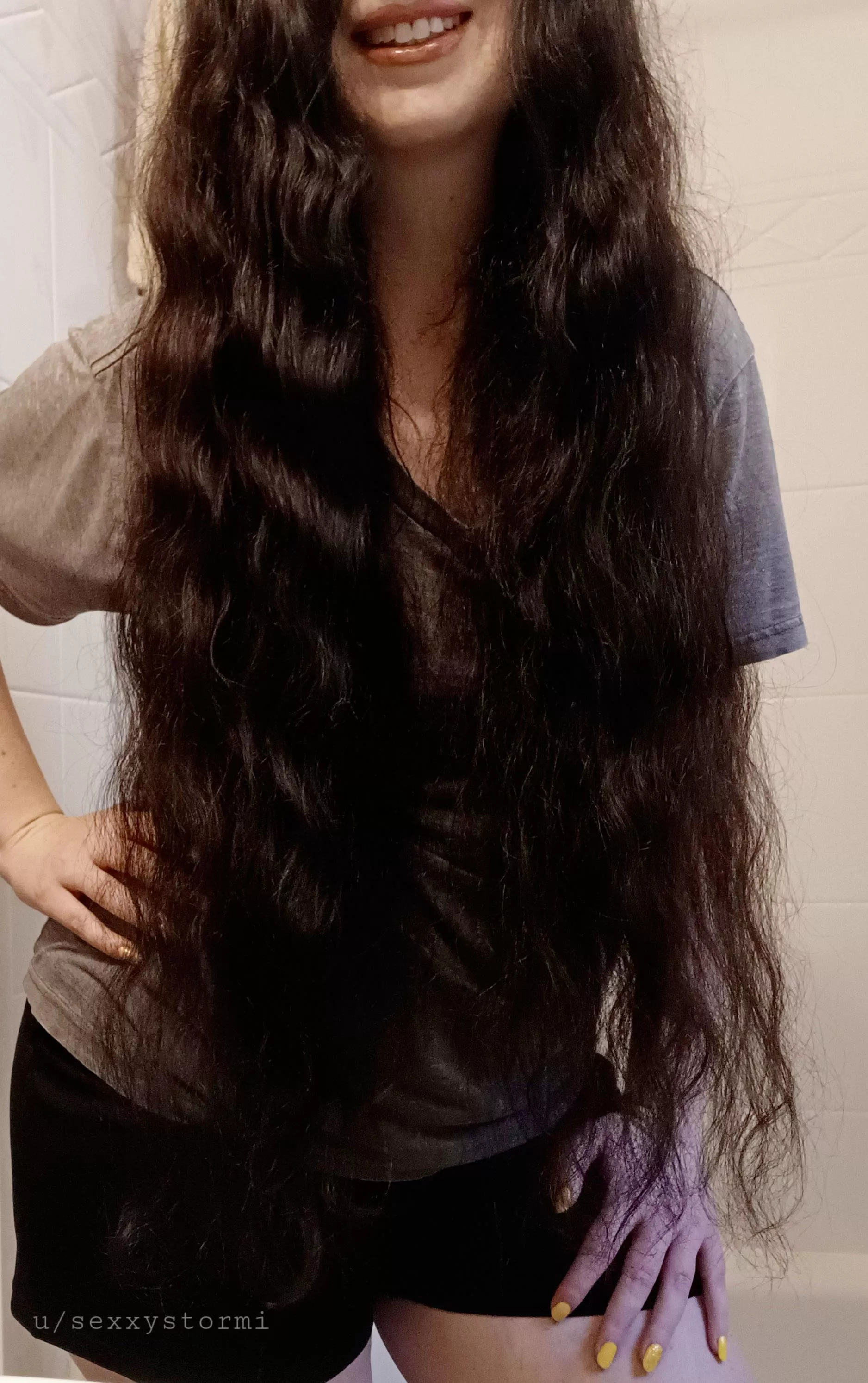 My long fluffy hair when I wake up posted by sexxystormi