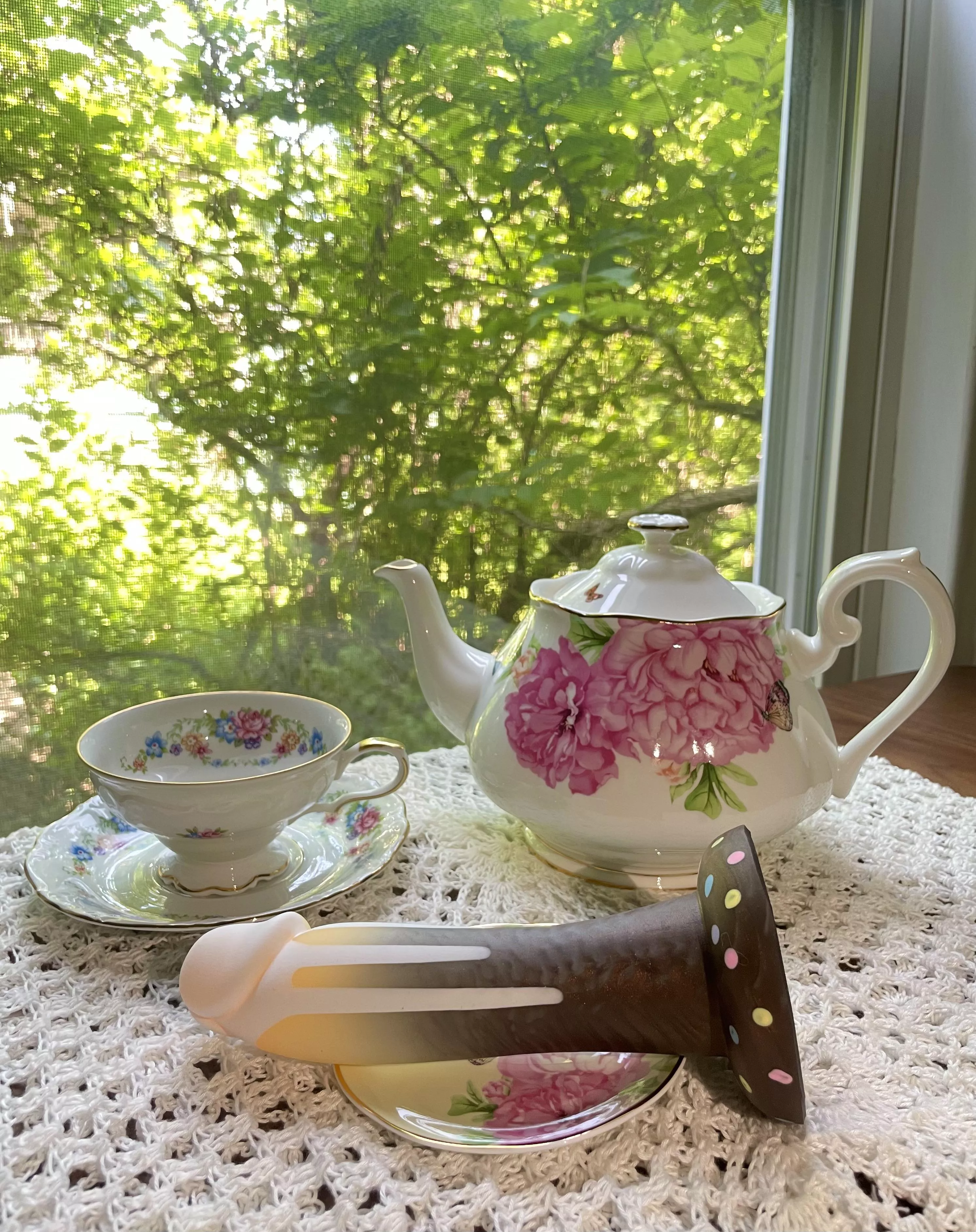 Some cake with afternoon tea! posted by deathmoon68