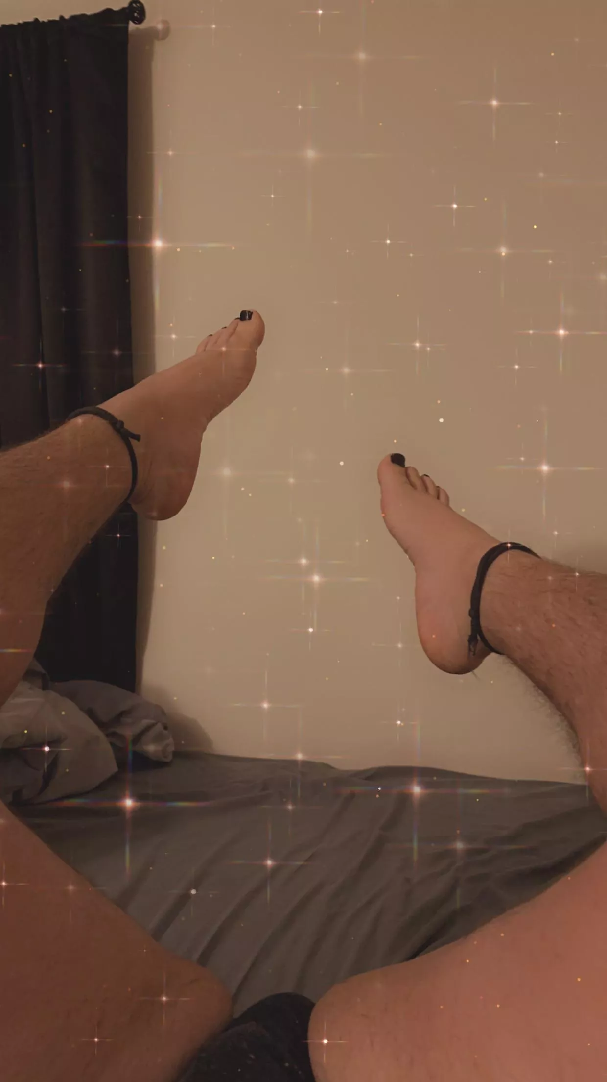 Suck my toes while you put it in me ? ☺️😩 posted by Arianadavis30