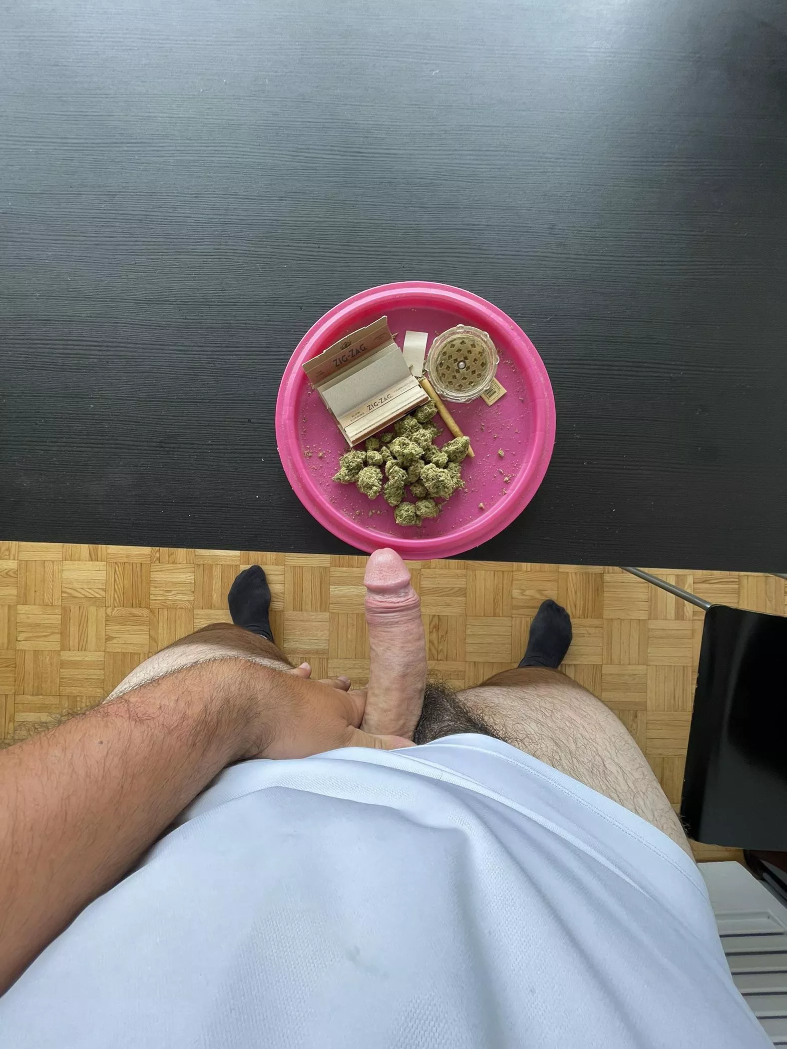 Sunday spent s(m)oking and stroking 😈🍆 posted by Additional_Bear_5696