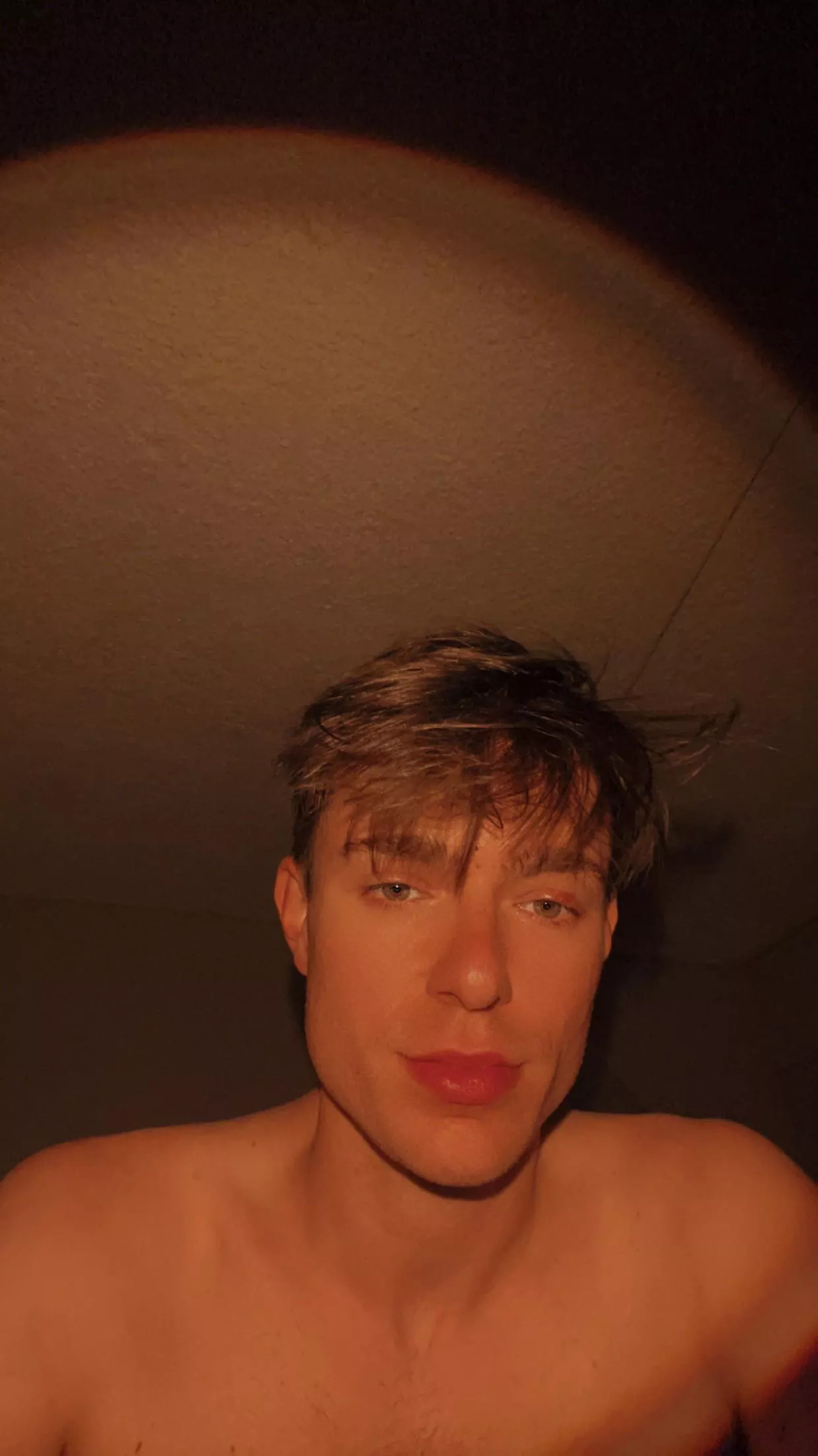 Sunset lights are a game changer 🥰 posted by ThatSimYouKilled