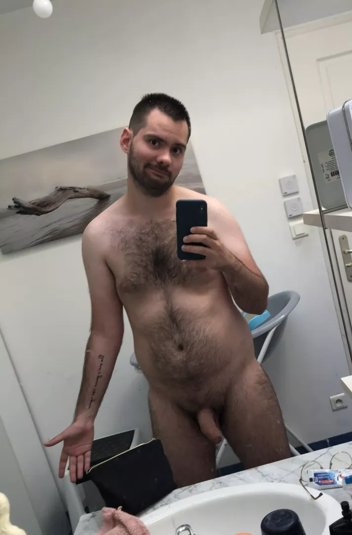 Who wants to share ? 😏 go dm guys by SnooRobots4466