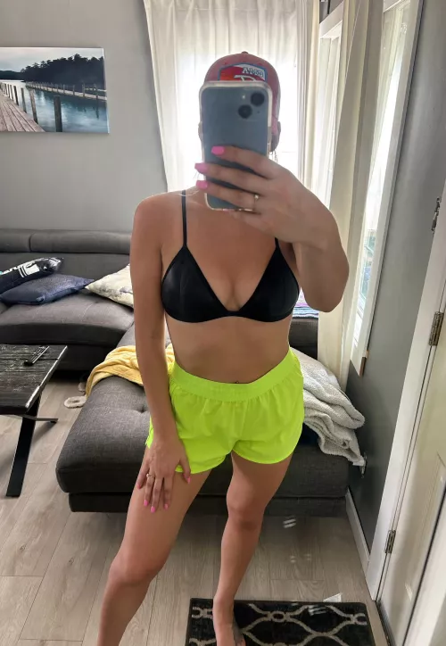 Wonder why all the old men are staring at me while I mow the lawn by alexiskitten22