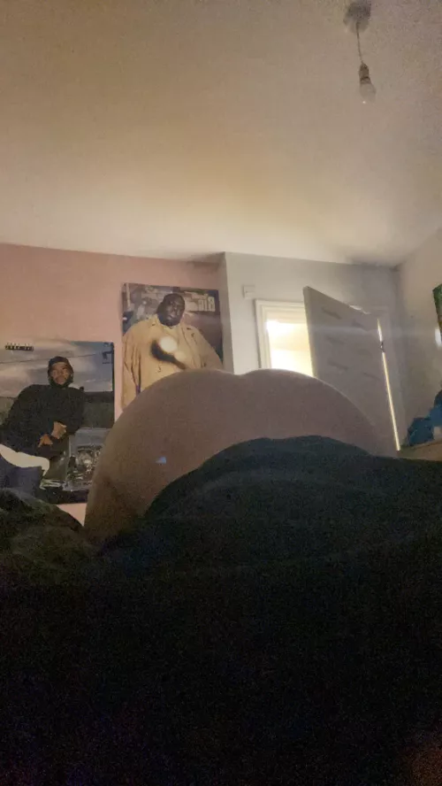 would you smash? by t8il