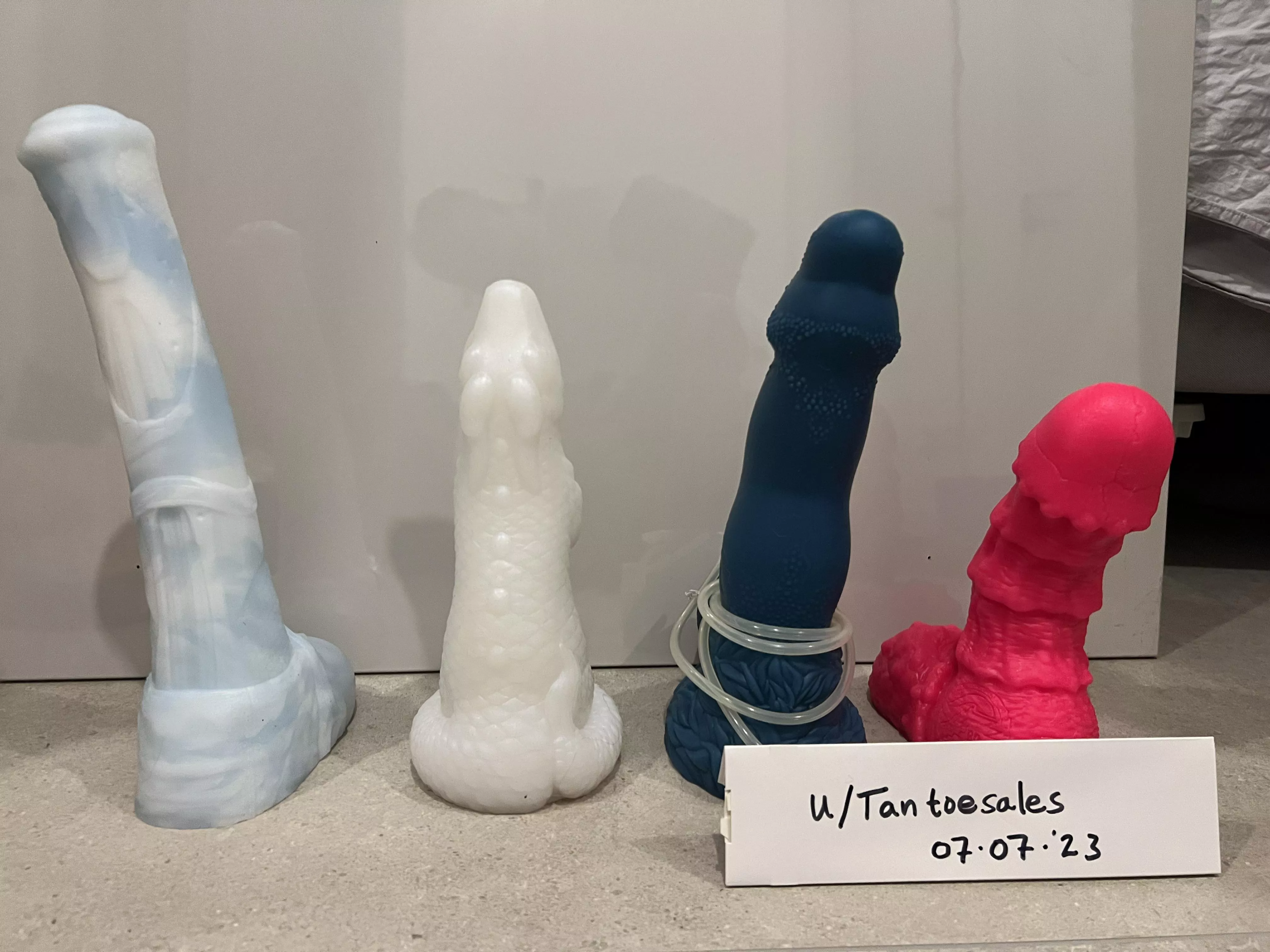 WTS BD L XL toys in eu posted by Tantoesales