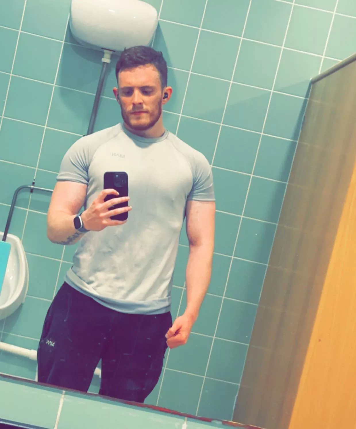 27 M Irish, Looking to make horny tops cum. Snap with face Davidreilly08 posted by D_rei1208