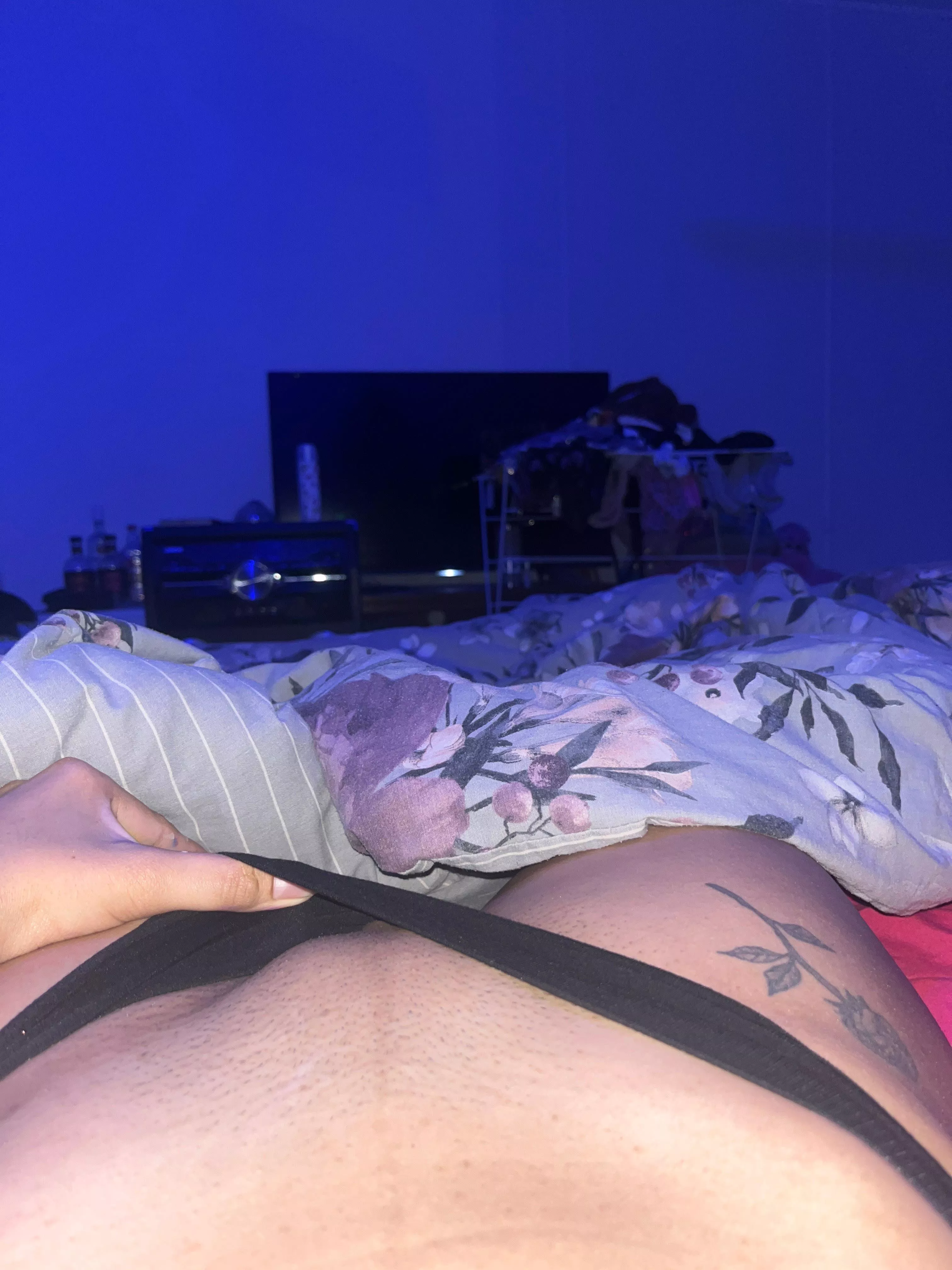 Come take a peek under my panties posted by Apprehensive_Star_47