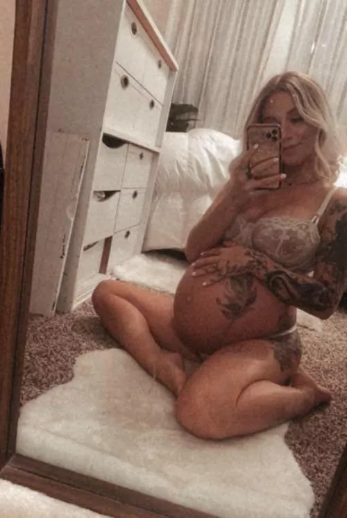 Do u like how round I am? by Relative_Test1468