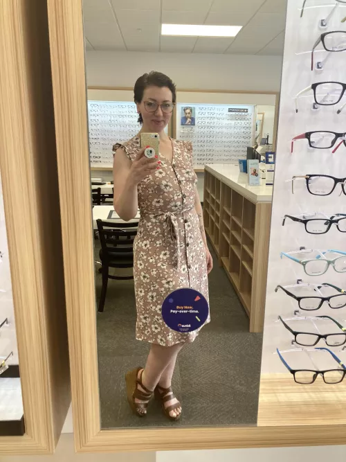 Do you like me in floral? by StupidSexySnoo