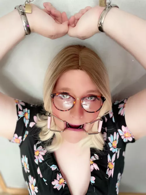 Force it down my throat, make me beg for air! by Amyshinesbright