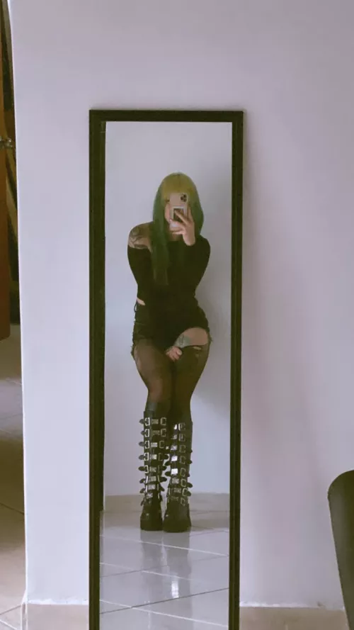 I hope you like thick goth girls😈 by Jenna_Jameson69