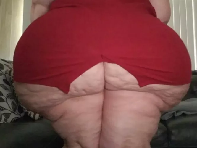 I need someone's face to sit on by DickStrokes6996